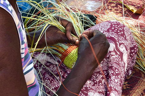 Gay-Wu Woman's 5 Day Yolngu Homeland Tour - Kawana Tourism 4