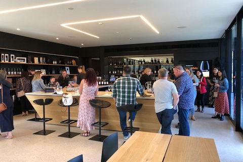 Beer, Wine And Gin (The Ultimate Tastings.) - Kawana Tourism 5