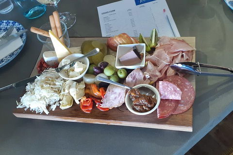 Tipple Of Gin Experience Tour - Kawana Tourism 5