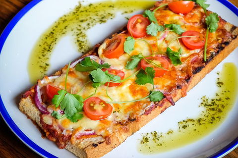Food Tour Melbourne - St Kilda - Kawana Tourism 1