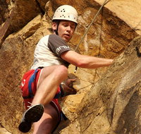 Rock Climbing at the Kangaroo Point Cliffs in Brisbane - Kawana Tourism