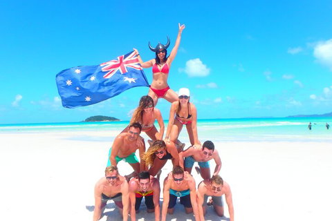 Sail, Snorkel, SUP & Kayak Charter Whitsundays - Kawana Tourism 3