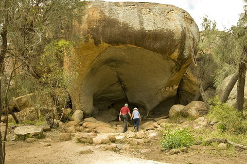 2-Day Wave Rock, York, Wildflowers & Aboriginal Experience - Kawana Tourism 3