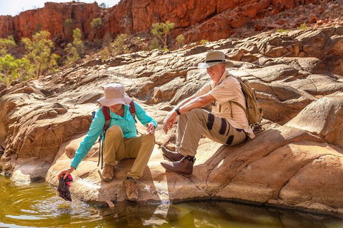 Private 9 Hour Walk And Waterhole Tour In West MacDonnell Ranges - Kawana Tourism 1