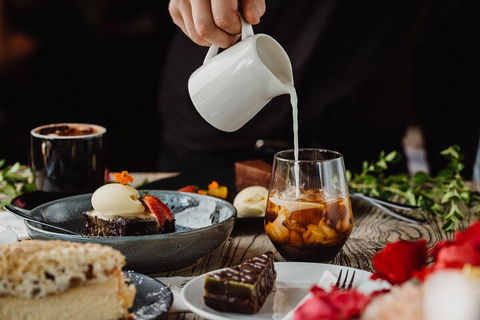 Adelaide Hills Food, Wine, Cheese, & Chocolate - Private Day Tour - Kawana Tourism 5