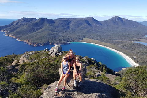 2-Day Tas East Coast Escape Tour Including Bay Of Fires, Wineglass Bay & Devils - Kawana Tourism 1