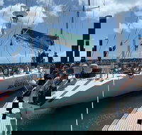 2-Night Whitsundays Sailing Cruise incl. Whitehaven Beach  Great Barrier Reef - Kawana Tourism