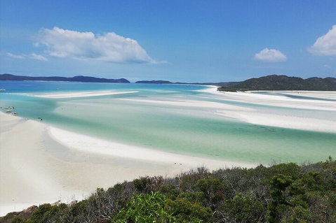 2-Night Whitsundays Sailing Cruise Incl. Whitehaven Beach & Great Barrier Reef - Kawana Tourism 1