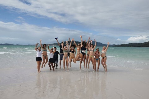 2-Night Whitsundays Sailing Cruise Incl. Whitehaven Beach & Great Barrier Reef - Kawana Tourism 4