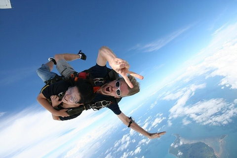 Byron Bay Tandem Sky Dive - Kawana Tourism 1