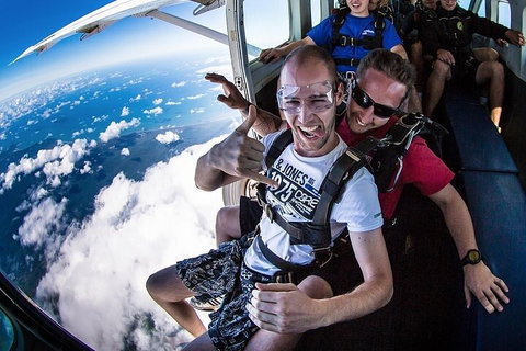 Byron Bay Tandem Sky Dive - Kawana Tourism 4