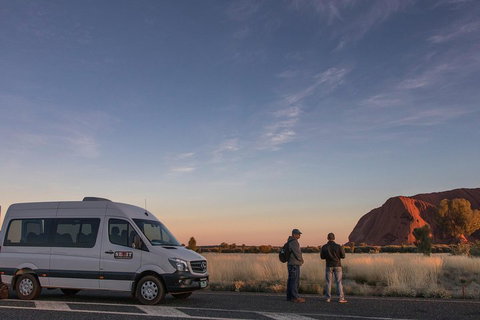 Highlights Of Uluru Including Sunrise And Breakfast - Kawana Tourism 2