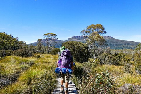 6 Day Trek The Cradle Mountain Overland Track - Kawana Tourism 4