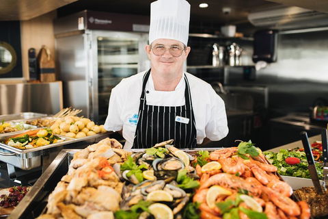 Dinner Buffet Cruise On The Gold Coast - Kawana Tourism 4