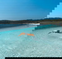 Lake McKenzie Full-Day Tour with Lunch from Hervey Bay - Kawana Tourism