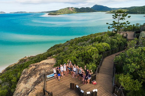 2-Day Whitsundays Sailing Adventure: Summertime - Kawana Tourism 3