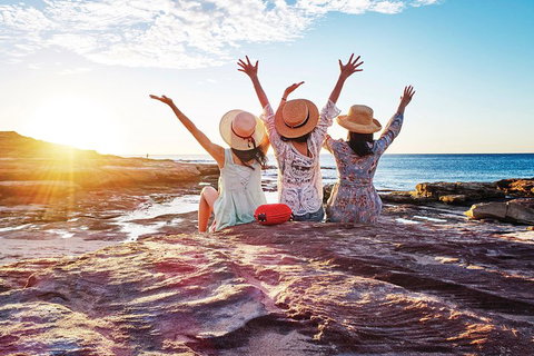 4-Day Coastal Loop Via Monkey Mia Wild Dolphins Kalbarri Pinnacles Perth Return - Kawana Tourism 4