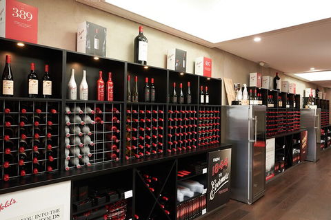 Penfolds Barossa Valley: Make Your Own Wine - Kawana Tourism 2