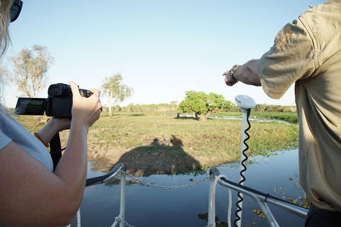 Yellow Water Cruise - Kakadu - Kawana Tourism 4