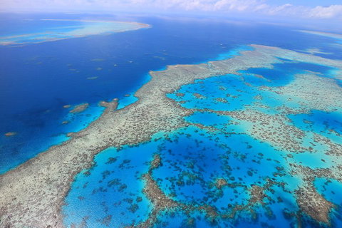 Whitsunday Islands And Heart Reef Scenic Flight - 70 Minutes - Kawana Tourism 1
