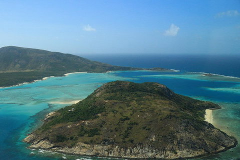 The Whitsunday Express Scenic Flight - 25 Minutes - Kawana Tourism 0