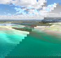 Deluxe Seaplane Tour Noosa to Glasshouse Adventure for 2 with Photobook - Kawana Tourism